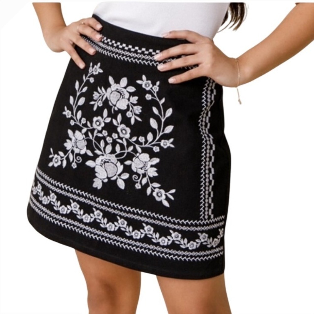 Black Embroidered Floral Mini Skirt, Women's Bohemian Festival‎ Skirt